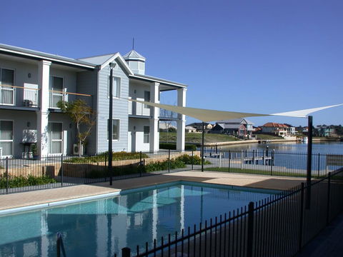 C Mandurah Resort & Serviced Apartments - Accommodation Gladstone 0