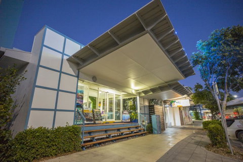 Cairns Central YHA - Accommodation Gladstone 1