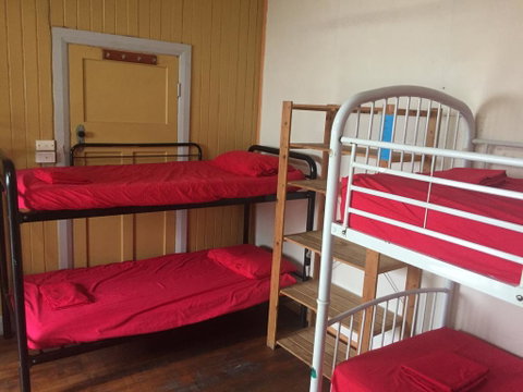 Cairns City Backpackers Hostel - Accommodation Gladstone 3