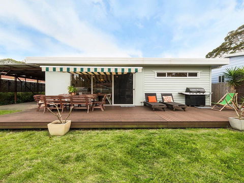 Callala Dreaming - Mid Century Beach House - Accommodation Gladstone 0