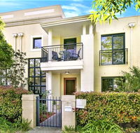 Campbelltown Most Sought After Park Central Home - Accommodation Gladstone