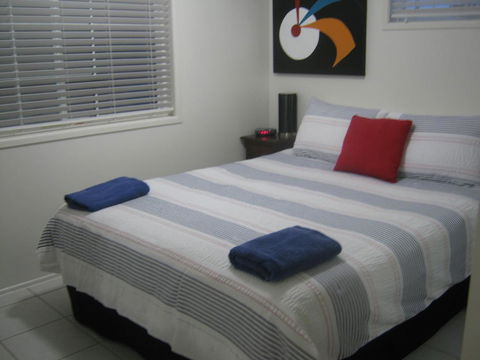 Campwin Beach House - Accommodation Gladstone 2
