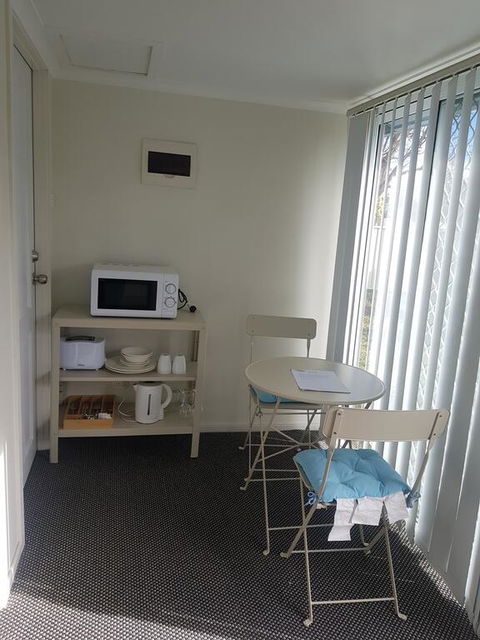 Canberra Ave Villas - Accommodation Gladstone 1