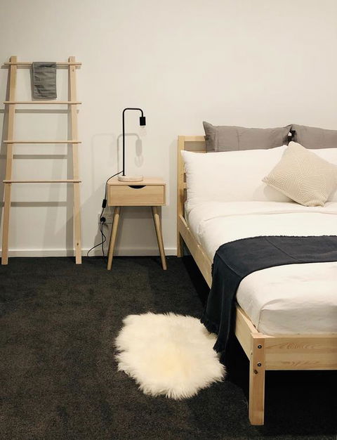 Canberra CBD Apartment 2BR 2BA 1Carpark - Accommodation Gladstone 3