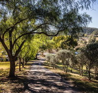Capers Guesthouse Barn and Cottage - Accommodation Gladstone