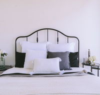 Capitol Executive Apartment on London Circuit - Accommodation Gladstone
