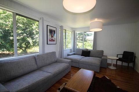 Carawatha - Accommodation Gladstone 2