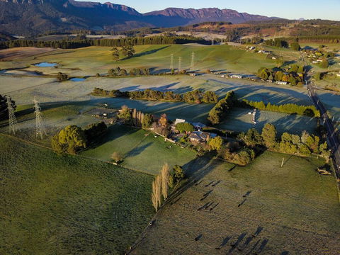 Carinya Farm Holiday Retreat - Accommodation Gladstone 2