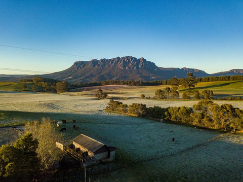 Carinya Farm Holiday Retreat - Accommodation Gladstone 0