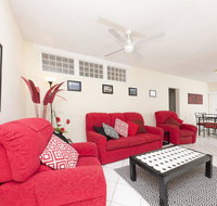 Carinya Gardens 15 - Accommodation Gladstone