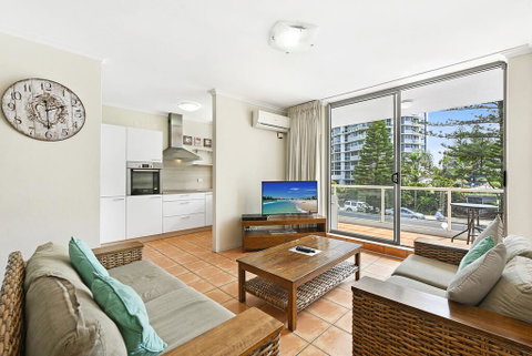Carlton Apartments - Accommodation Gladstone 0