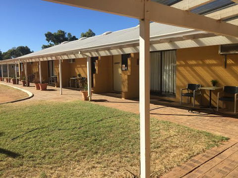 Carnarvon Caravan Park - Accommodation Gladstone 0