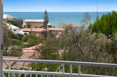 Carolyn's Beach House - Accommodation Gladstone 1
