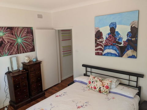Casa De Sapo A Room In House With A Private Garden - Accommodation Gladstone 2