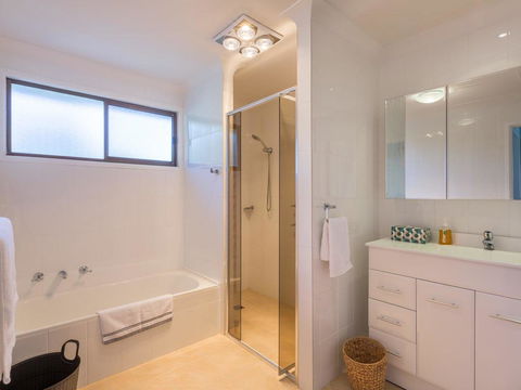 Casa Moana - Accommodation Gladstone 3