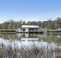 Casa sul lago - quite simply a very special place - Accommodation Gladstone