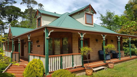 Cascades Manor Luxury Homestay Katoomba - Accommodation Gladstone 0