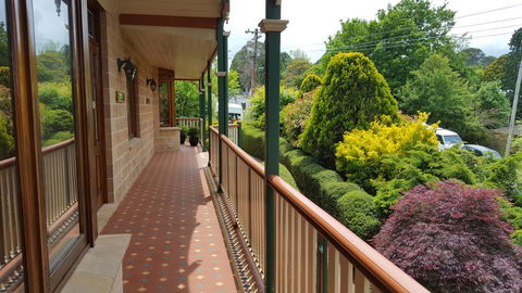 Cascades Manor Luxury Homestay Katoomba - Accommodation Gladstone 2
