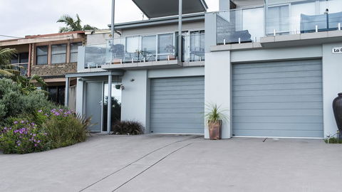 Casey's Beach Retreat - Accommodation Gladstone 3