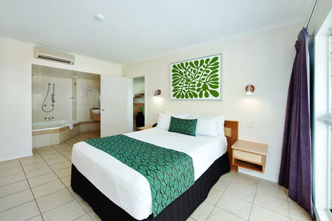 Castaways Resort & Spa On Mission Beach - Accommodation Gladstone 2