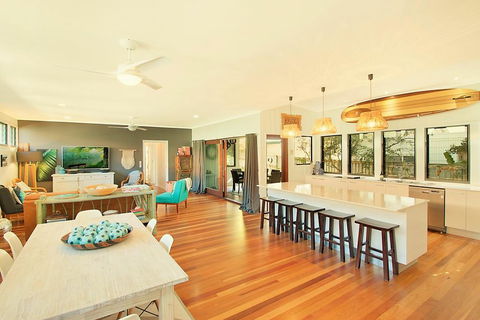 Casuarina Cabana - Accommodation Gladstone 0