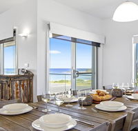Catalina - brand new house - Accommodation Gladstone