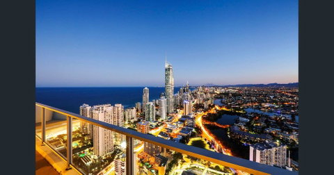 Cavill Avenue Luxury Private Apartments - Accommodation Gladstone 1