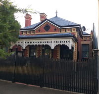 CBD home Rinaldi's - Accommodation Gladstone