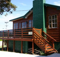 Cedar Cottages Blackmans Bay - Accommodation Gladstone