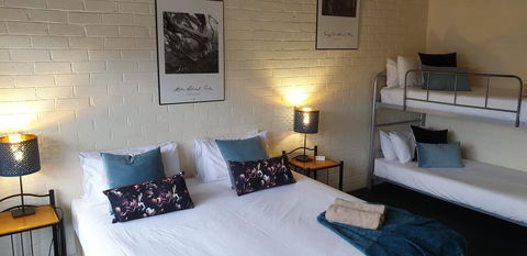 Cedarwood Apartments - Accommodation Gladstone 2