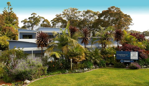 Ceespray On Owen - Accommodation Gladstone 0