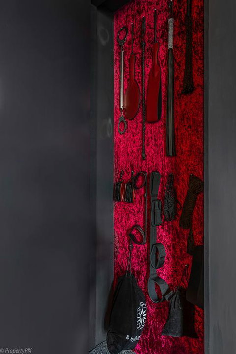 Celestial Suite - Accommodation Gladstone 3