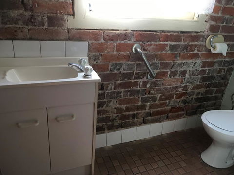 Centennial Hotel Gulgong - Accommodation Gladstone 1