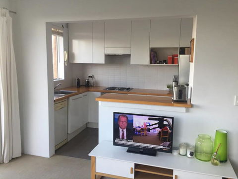 Centennial Park 1 Bedroom Apartment - Accommodation Gladstone 2