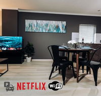 Central City Convenience - Free Parking  WiFi - Accommodation Gladstone