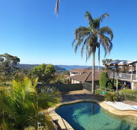 Central Coast Getaway 4B Family Holiday Home - Accommodation Gladstone