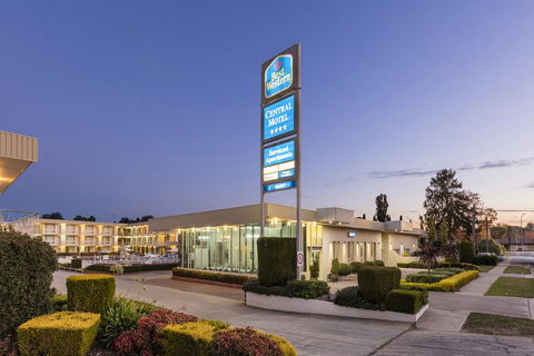 Central Motel & Apartments, Best Western Signature Collection - Accommodation Gladstone 1