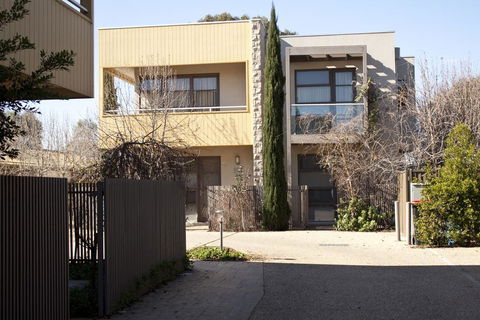Central Shepparton Apartments - Accommodation Gladstone 0