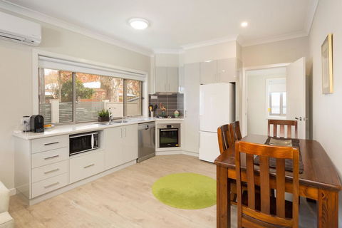 Central Sojourn On Wilcox - Accommodation Gladstone 1