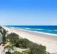 Central Surfers Paradise - Absolute Beachfront - Accommodation Gladstone
