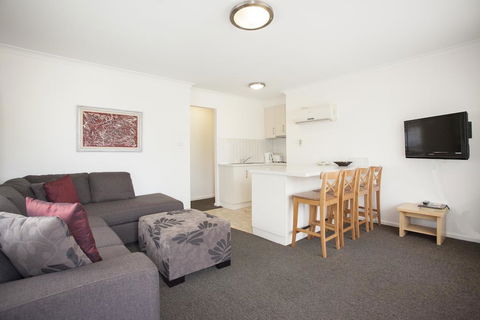 Centralpoint Motel - Accommodation Gladstone 2