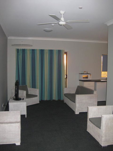 Centrebreak Beach Stay - Accommodation Gladstone 3