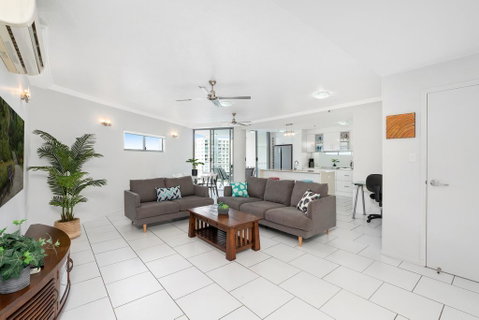 Centrepoint Apartments - Accommodation Gladstone 2