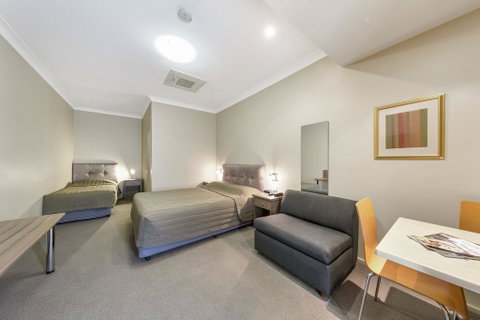 Cessnock Motel - Accommodation Gladstone 3