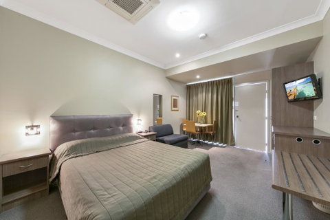 Cessnock Motel - Accommodation Gladstone 2