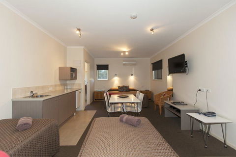 Chalambar Motel - Accommodation Gladstone 3