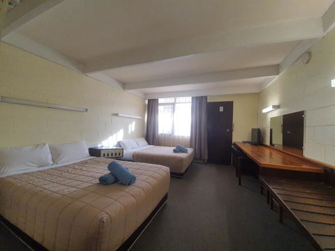 Charles Sturt Motor Inn - Accommodation Gladstone 1