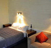 Charles Sturt Motor Inn - Accommodation Gladstone