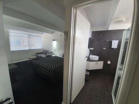 Charles Sturt Motor Inn - Accommodation Gladstone 3