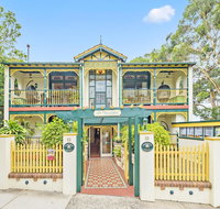 Charrington Hotel - Accommodation Gladstone